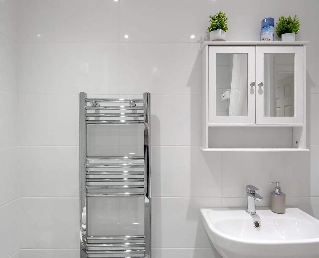 Beautiful Flat Near Central London - Entire Flat - Equipped Kitchen - Private Bathroom