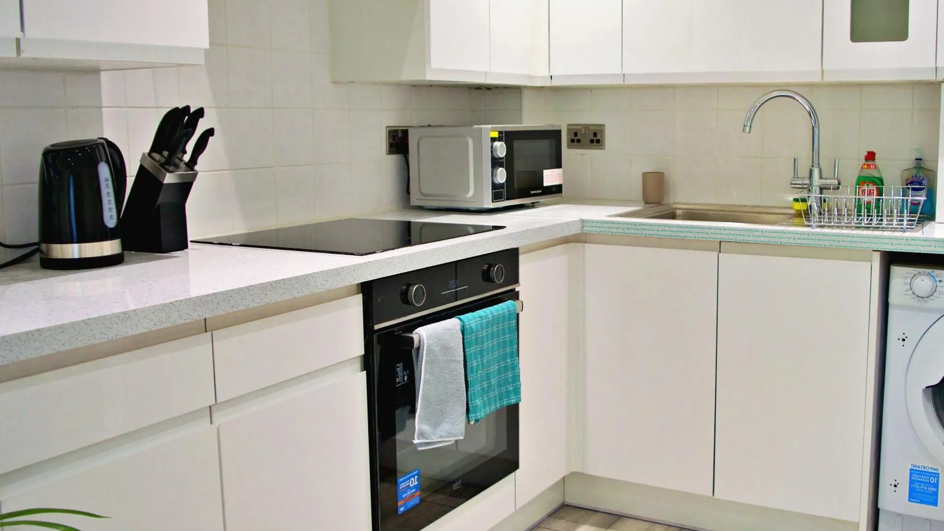Beautiful Flat Near Central London - Entire Flat - Equipped Kitchen - Private Bathroom