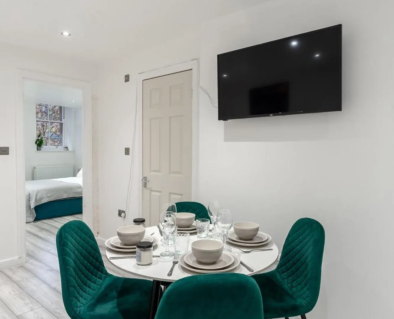 Beautiful Flat Near Central London - Entire Flat - Equipped Kitchen - Private Bathroom