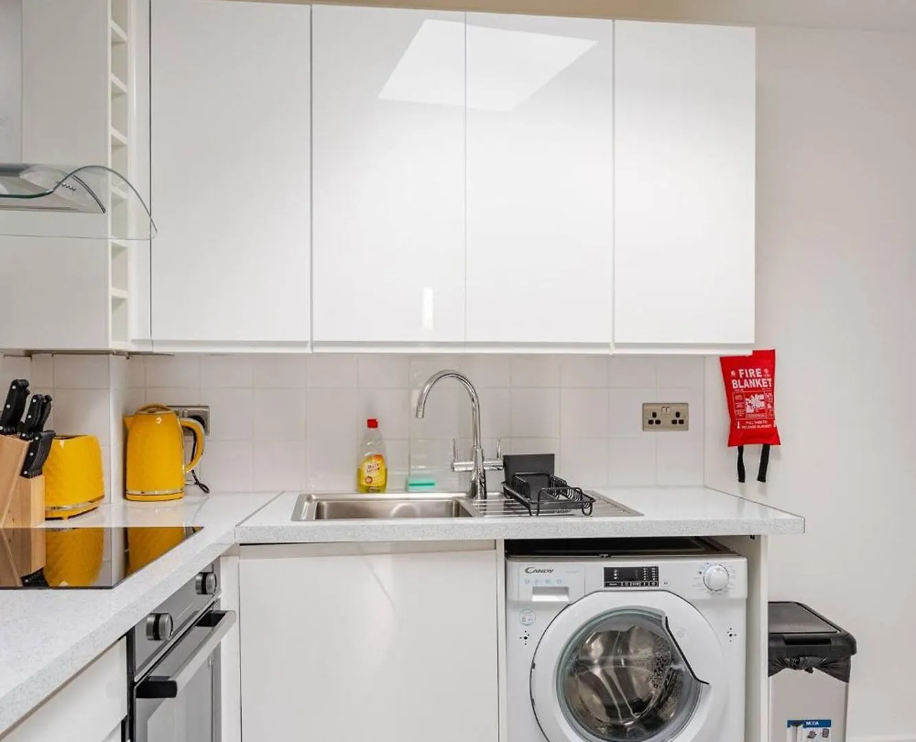 Beautiful Flat Near Central London - Entire Flat - Equipped Kitchen - Private Bathroom Apartment